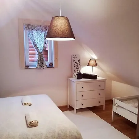 Domcek Pri Vode Prázdninový dům Mlynceky